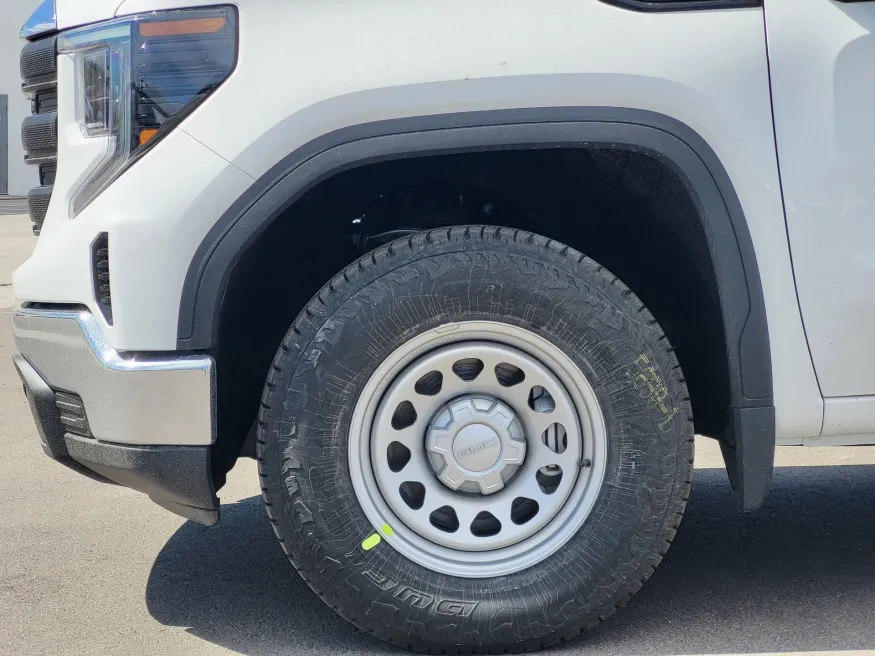 2026 GMC Sierra 1500 Pro | Photo 8 of 23