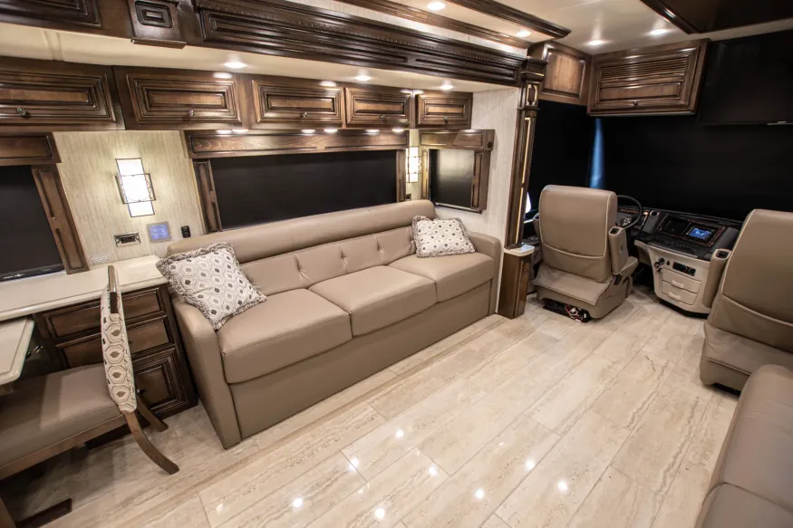 2019 Newmar Dutch Star 4369 | Photo 14 of 31