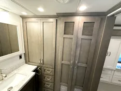 2026 Newmar Super Star 4159 | Thumbnail Photo 14 of 34