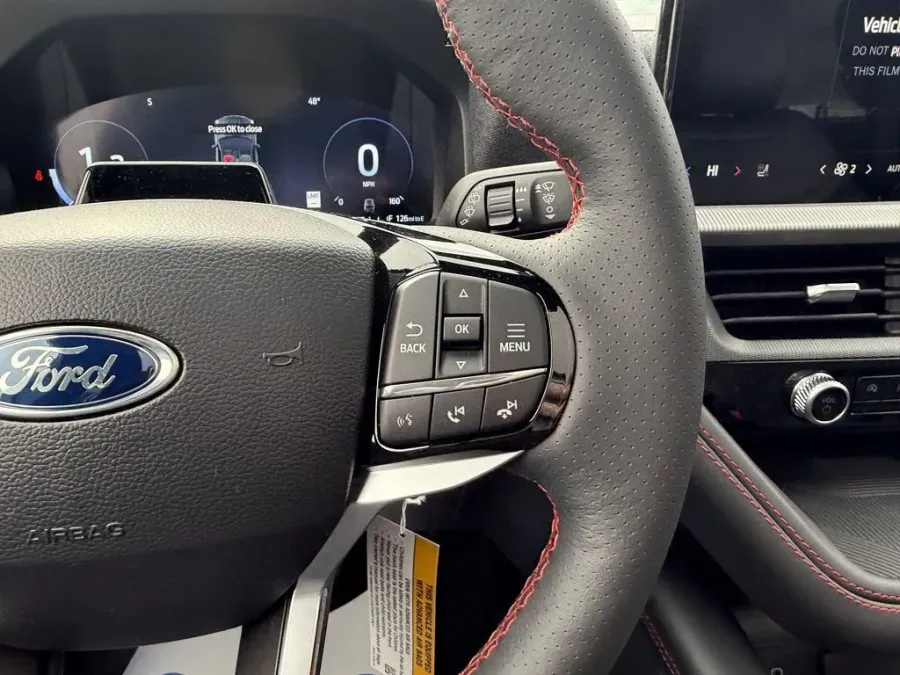 2026 Ford Explorer | Photo 17 of 29