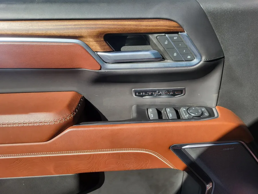 2022 GMC Sierra 1500 Denali Ultimate | Photo 19 of 26