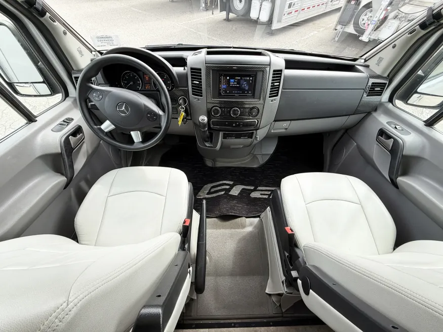 2015 Winnebago Era 70C | Photo 7 of 17