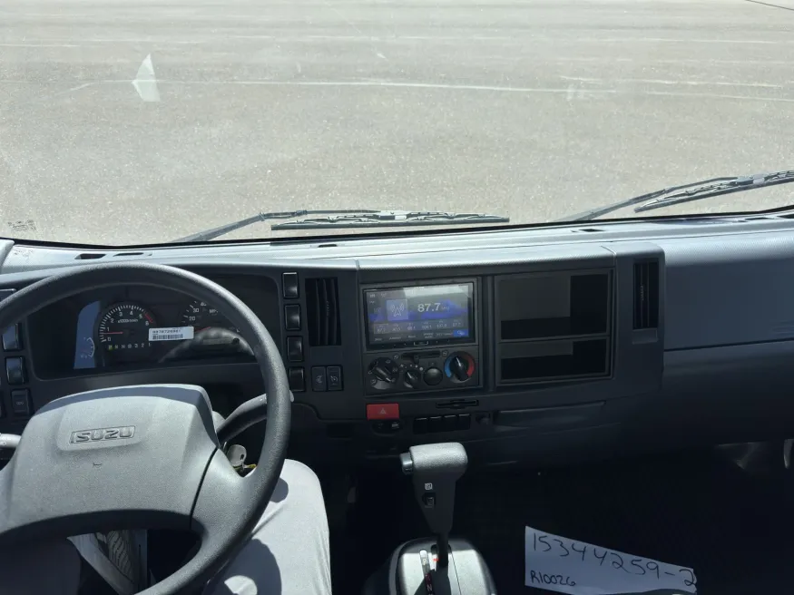 2025 Isuzu NRR GAS | Photo 22 of 22