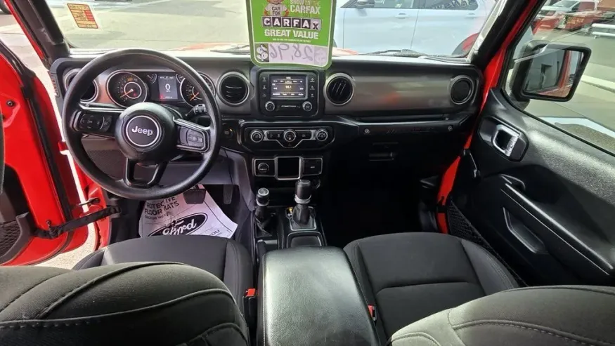 2021 Jeep Wrangler Unlimited | Photo 23 of 28