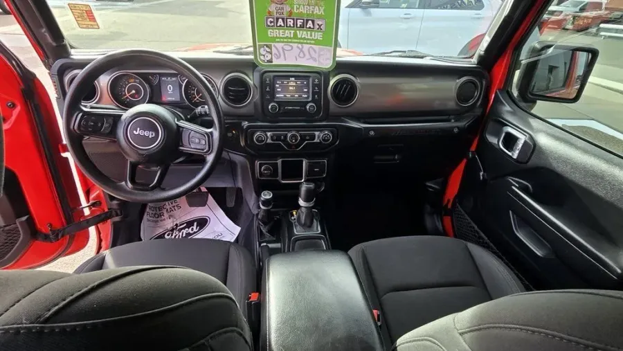 2021 Jeep Wrangler Unlimited | Photo 23 of 28