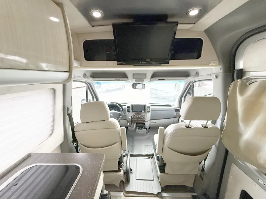 2013 Airstream Interstate EXT Lounge | Photo 6 of 20