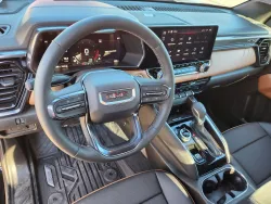 2025 GMC Canyon 4WD AT4 | Thumbnail Photo 7 of 28