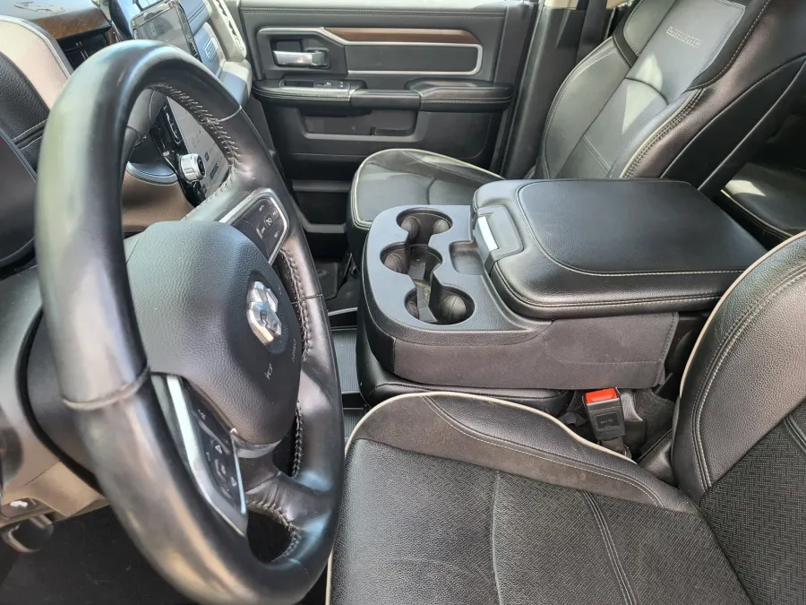 2024 RAM 2500 Laramie | Photo 11 of 24