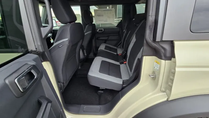 2025 Ford Bronco | Photo 27 of 29