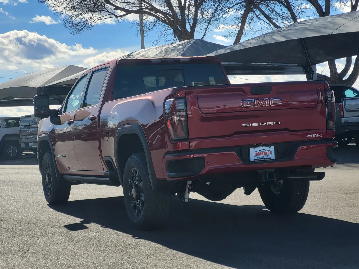 2026 GMC Sierra 2500HD AT4 | Photo 4 of 32