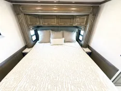 2027 Newmar Ventana 4345 | Thumbnail Photo 19 of 33