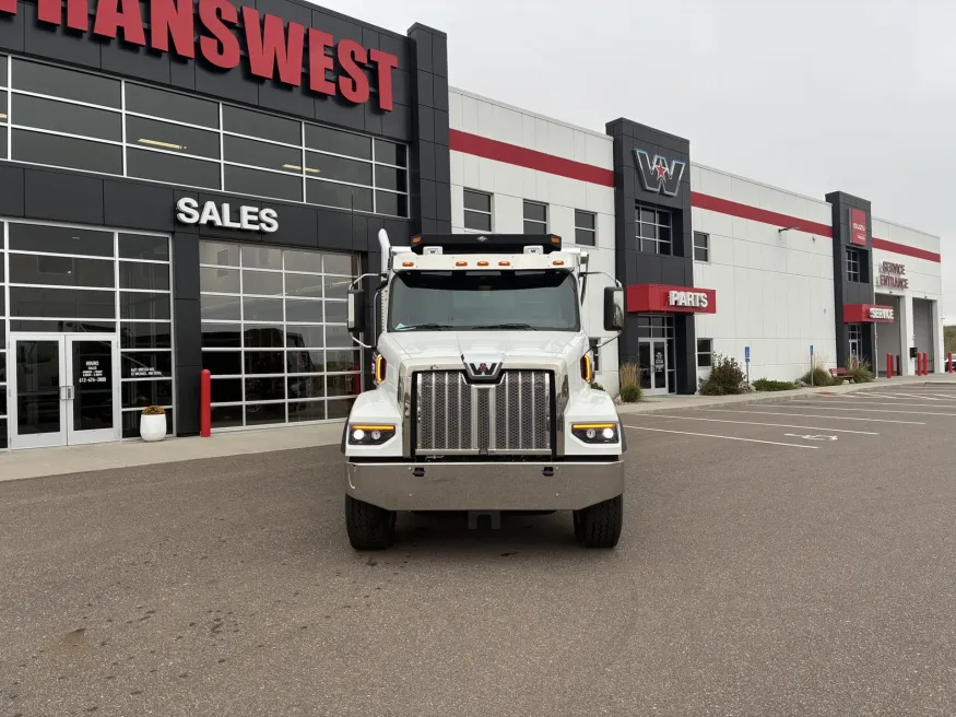 2026 Western Star 47X | Photo 2 of 11