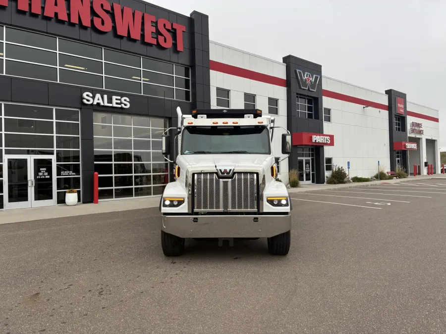 2026 Western Star 47X | Photo 2 of 11