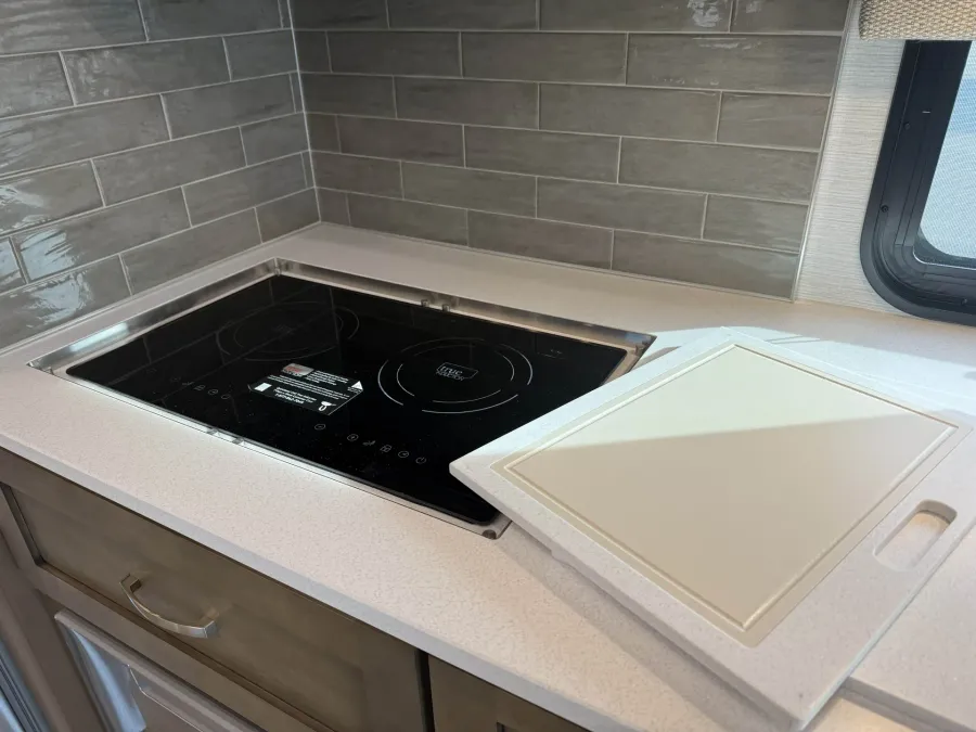 2026 Newmar Grand Star 3444 | Photo 24 of 47