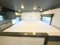 2024 Cimarron Freedom LQ | Thumbnail Photo 6 of 26