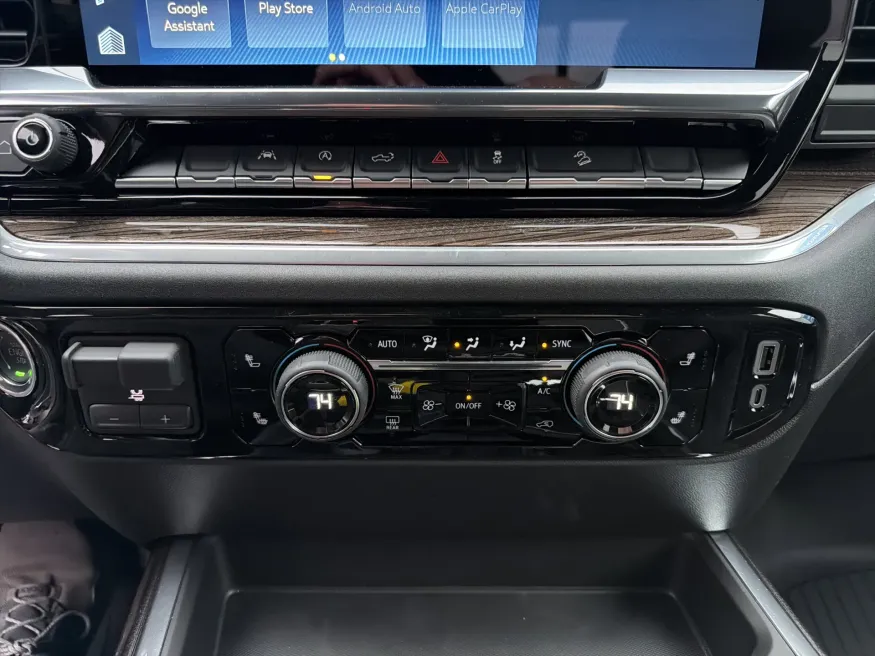 2026 Chevrolet Silverado 1500 LT | Photo 16 of 19