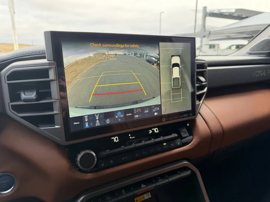 2024 Toyota Tundra 4WD | Photo 18 of 23