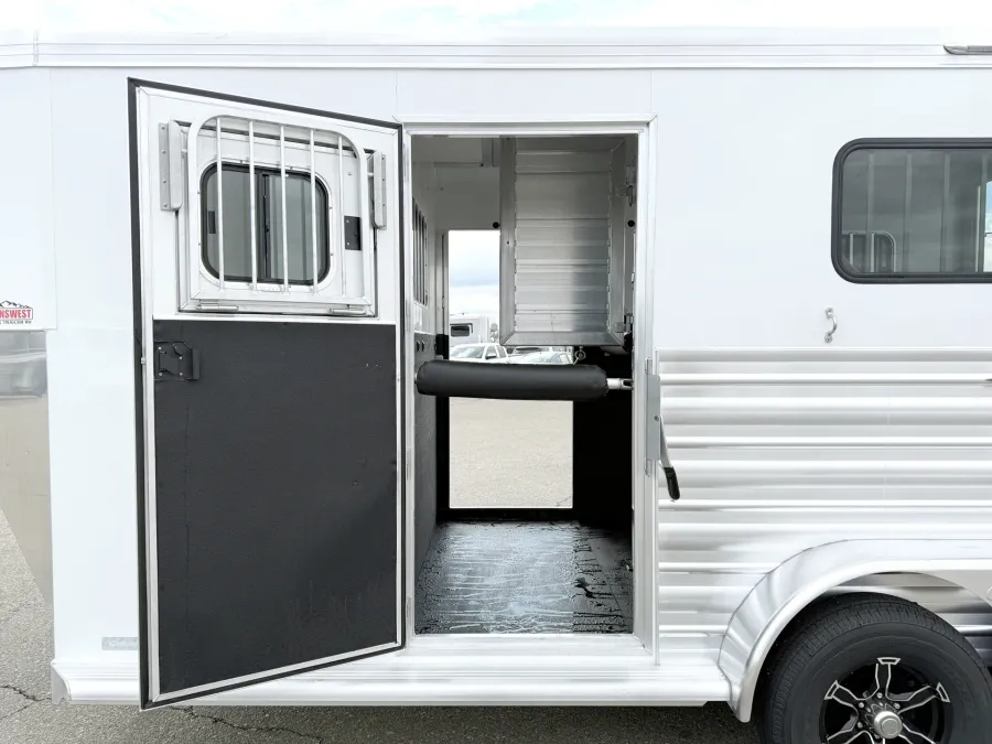 2027 Cimarron Norstar Warmblood 2HGN | Photo 16 of 20