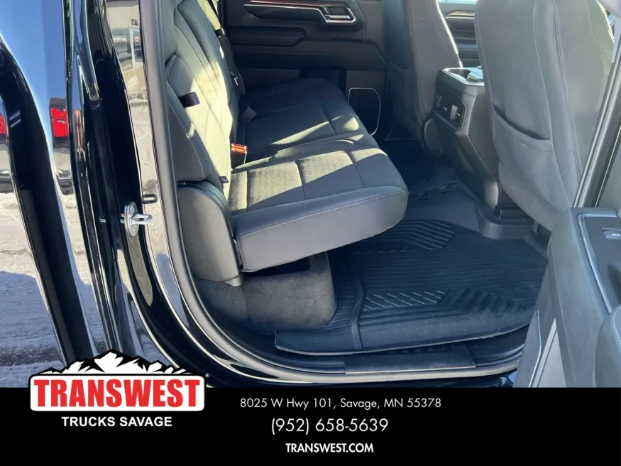 2024 Chevrolet Silverado 3500HD LT | Photo 13 of 15