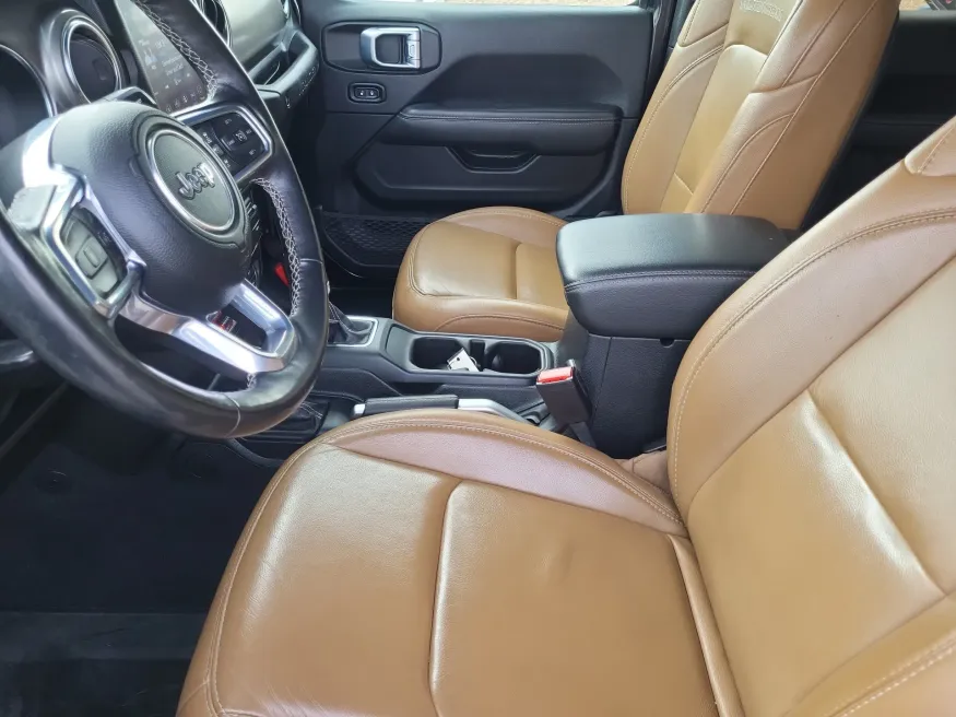 2021 Jeep Wrangler Unlimited Rubicon | Photo 8 of 24