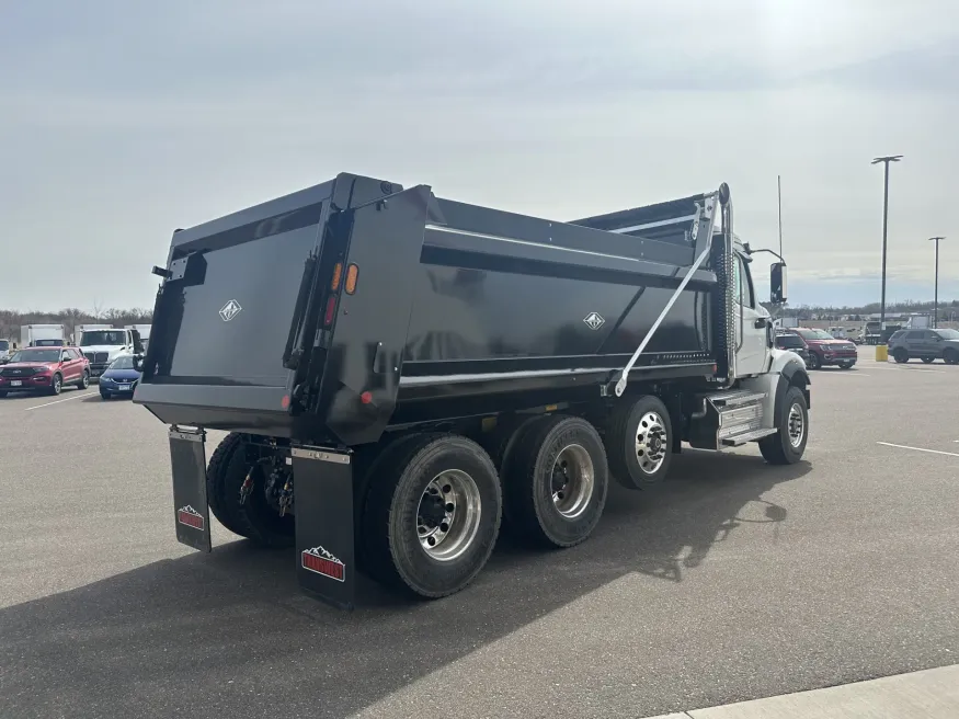 2027 Western Star 47X | Photo 5 of 15