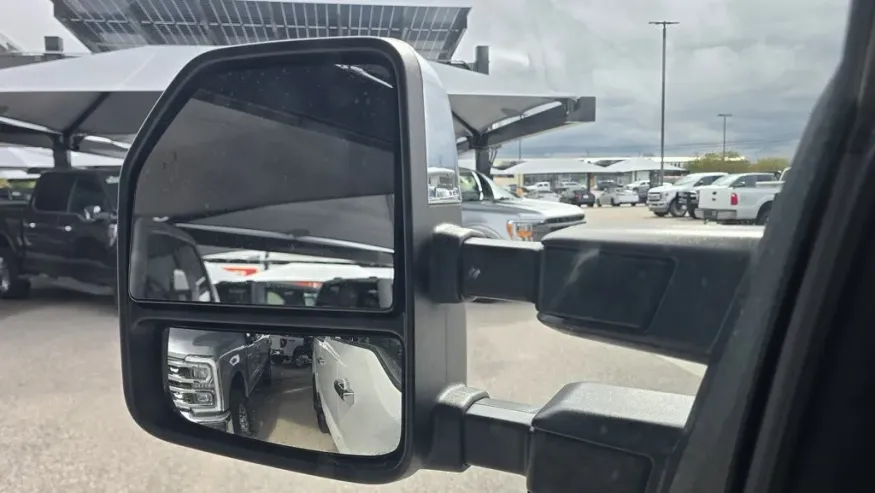 2024 Ford F-250 | Photo 14 of 38