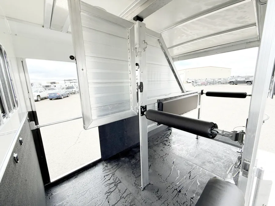 2027 Cimarron Norstar Warmblood 2HGN | Photo 17 of 20