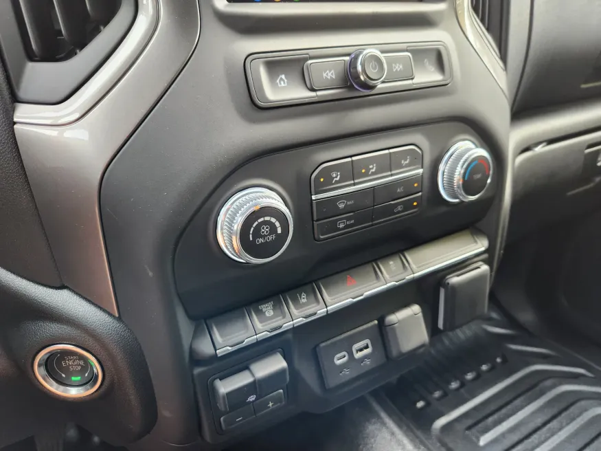 2026 GMC Sierra 3500HD CC Pro | Photo 23 of 28