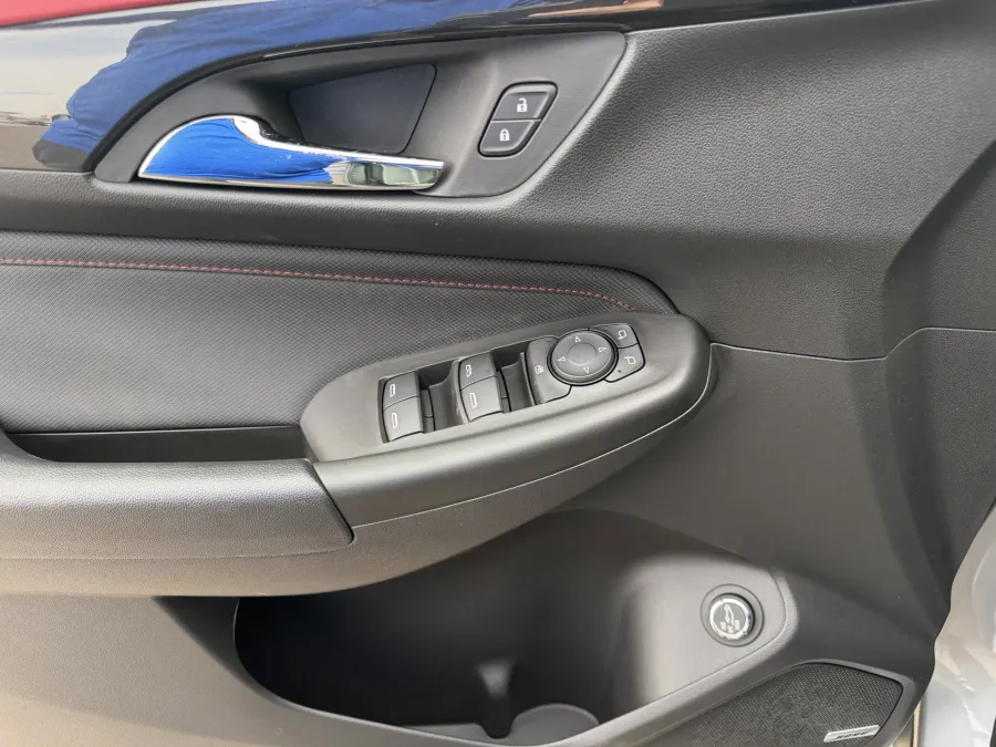 2026 Chevrolet Trailblazer RS | Photo 12 of 21