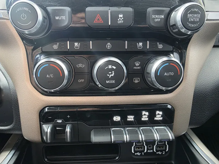 2022 RAM 3500 Laramie | Photo 22 of 28