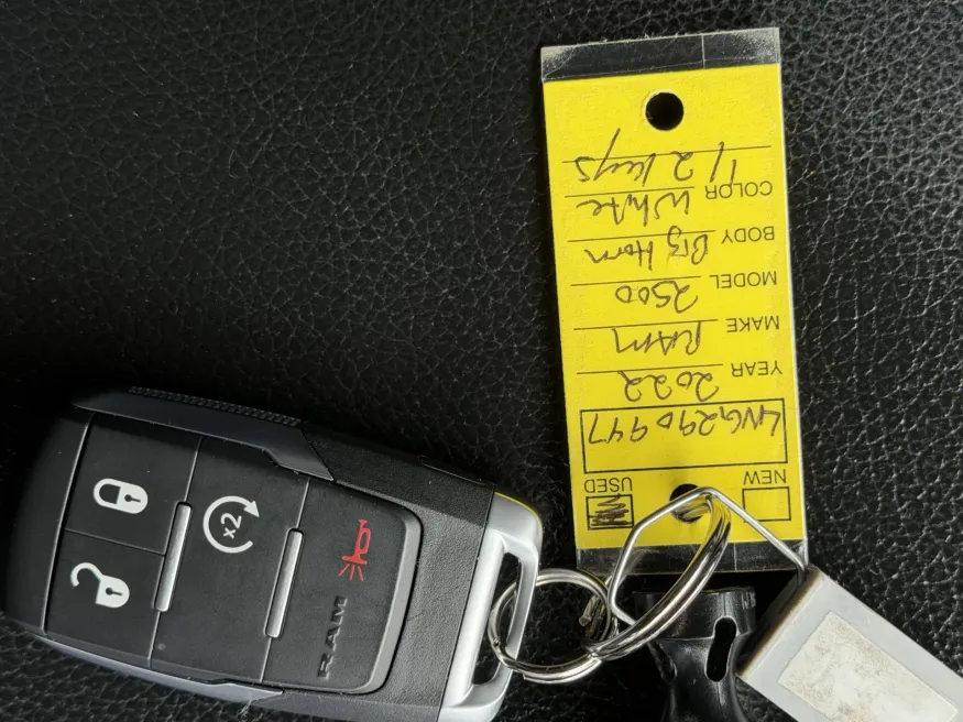 2022 RAM 2500 Big Horn | Photo 17 of 18