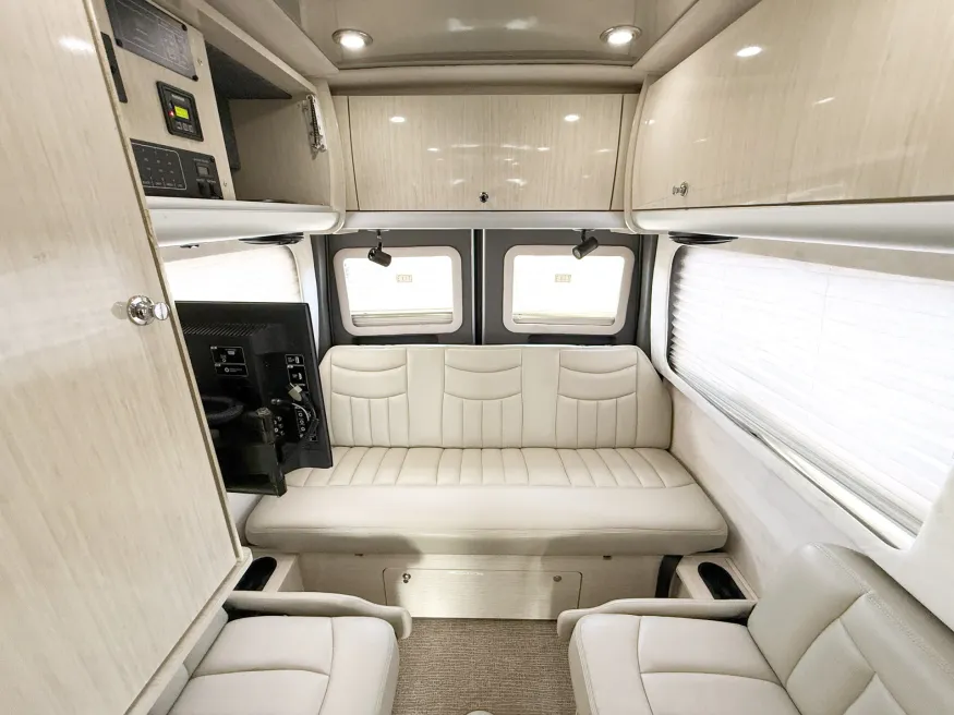 2013 Airstream Interstate EXT Lounge | Photo 11 of 20