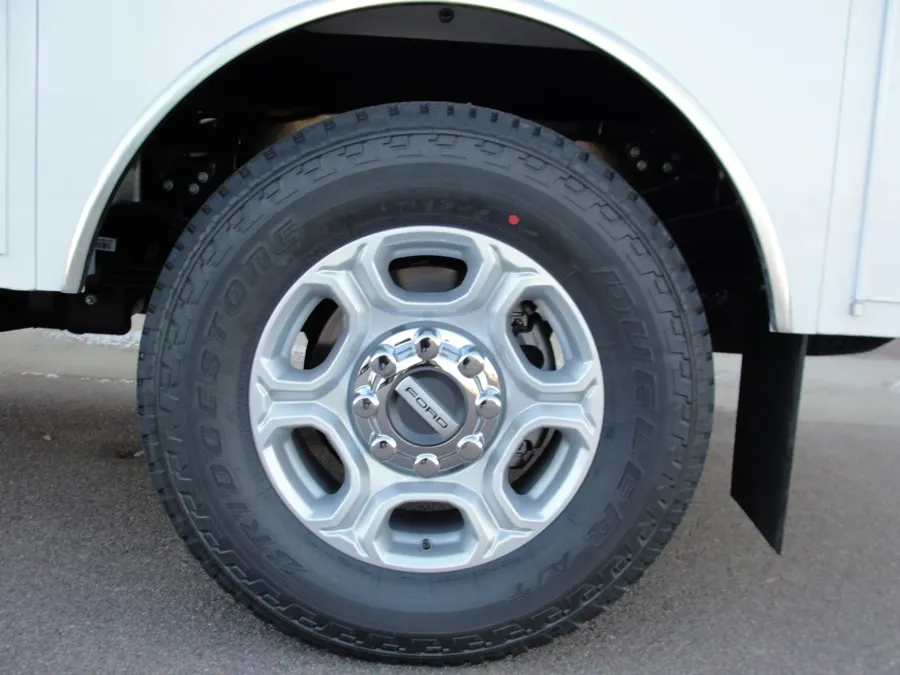 2026 Ford F-350 | Photo 14 of 14