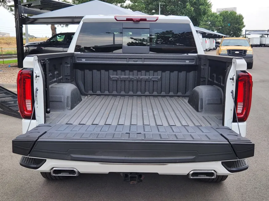 2024 GMC Sierra 1500 Denali | Photo 15 of 28