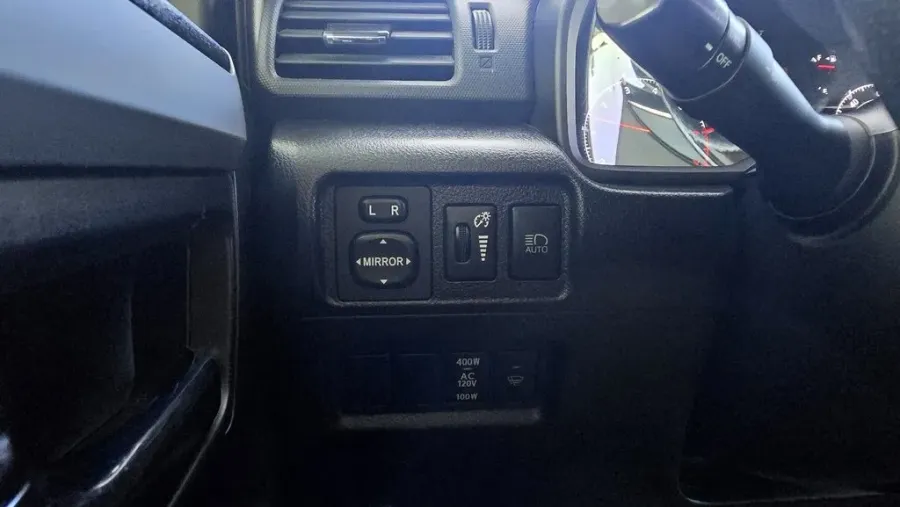 2022 Toyota 4Runner | Photo 12 of 29