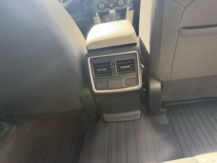 2024 Subaru Forester Premium | Photo 9 of 20