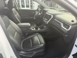 2023 GMC Acadia SLT | Thumbnail Photo 14 of 22