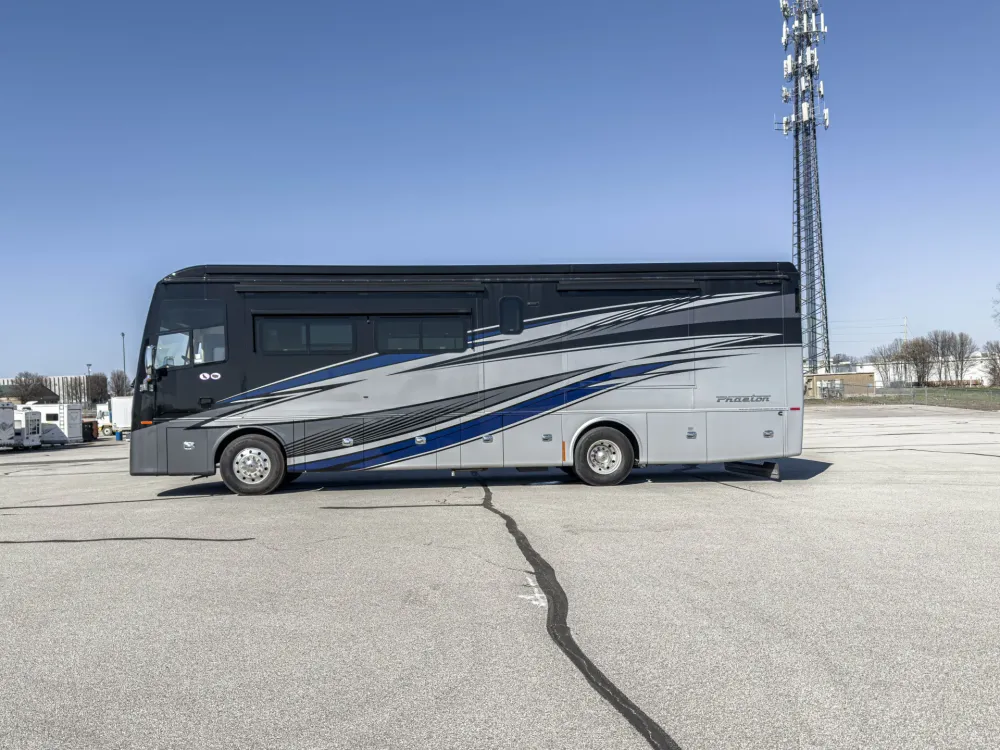 2026 Tiffin Motorhomes Phaeton 37 Bh