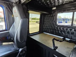 2019 Western Star 4900FA | Thumbnail Photo 11 of 34