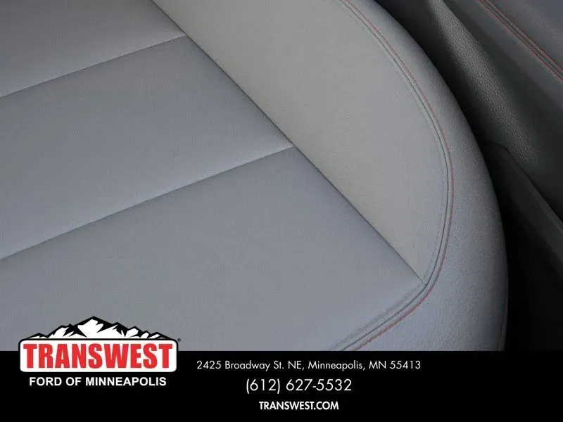 2026 Ford Explorer Active | Photo 15 of 23