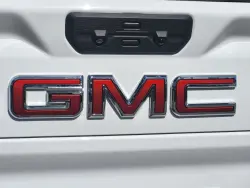 2023 GMC Sierra 2500HD AT4 | Thumbnail Photo 10 of 24
