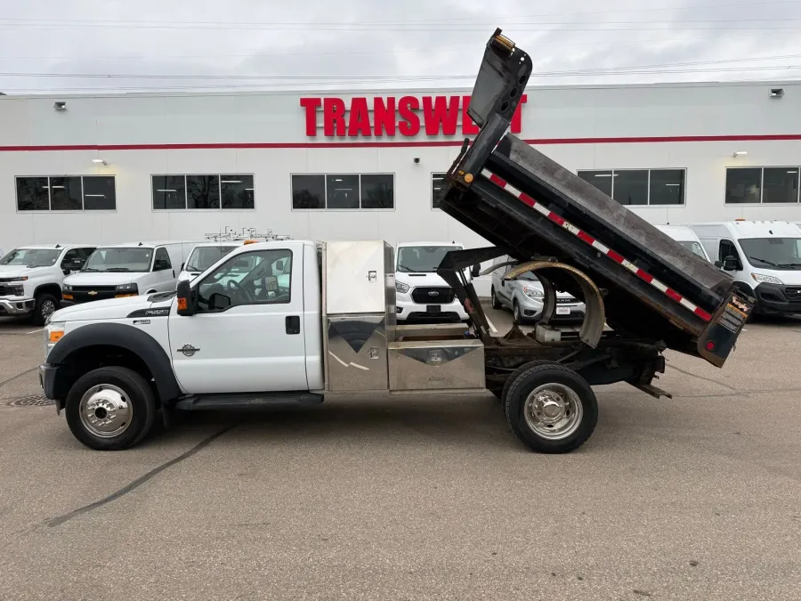 2016 Ford Super Duty F-550 XL | Photo 18 of 20