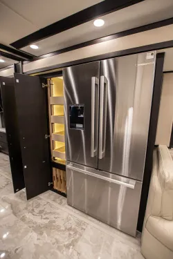 2026 Newmar Essex 4569 | Thumbnail Photo 23 of 35