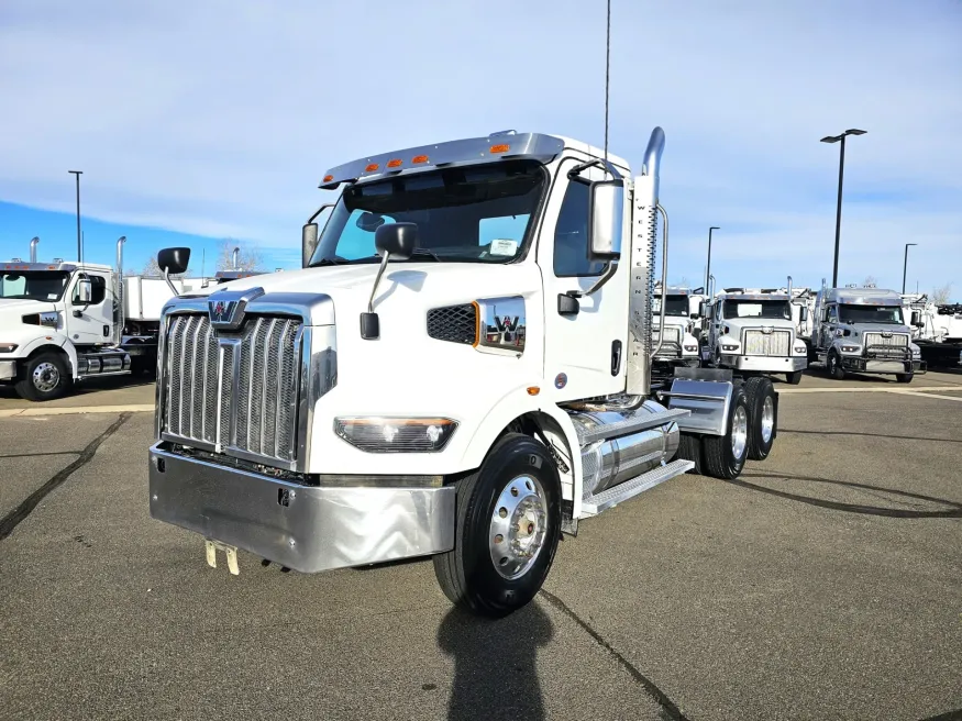 2023 Western Star 47X | Photo 1 of 18