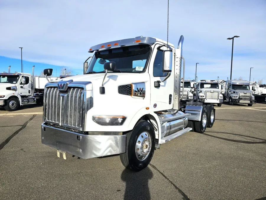 2023 Western Star 47X | Photo 1 of 18