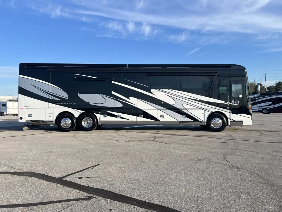 2026 Tiffin Zephyr 45PZ | Photo 1 of 39