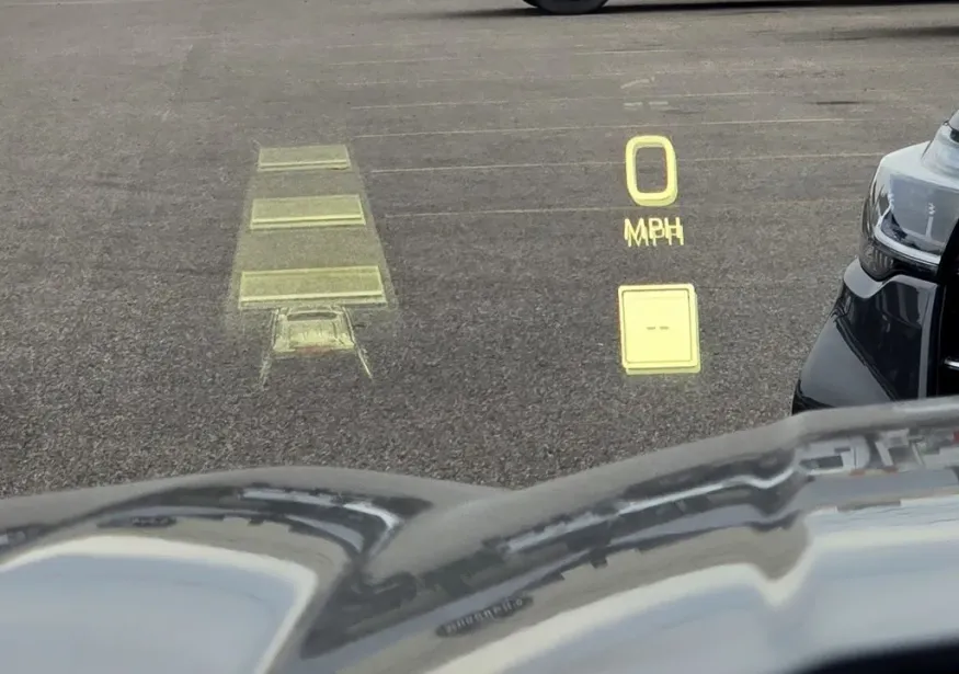 2023 GMC Sierra 1500 | Photo 15 of 31