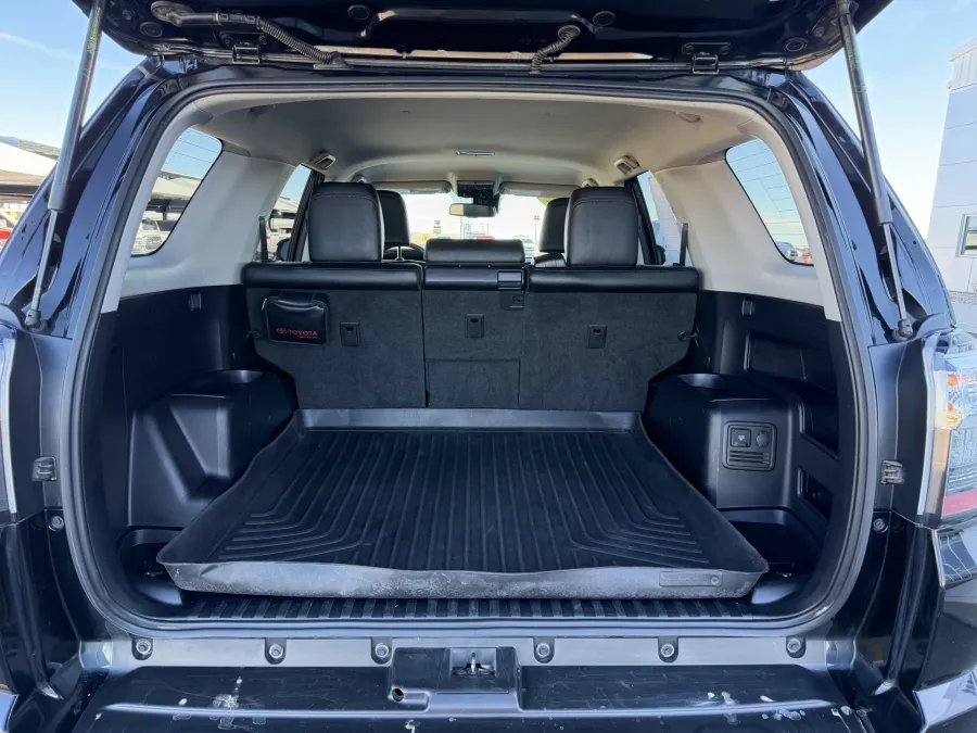 2022 Toyota 4Runner TRD Off Road Premium | Photo 7 of 19