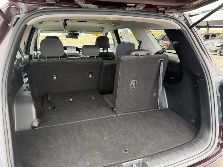 2020 Hyundai Palisade SE | Photo 8 of 18