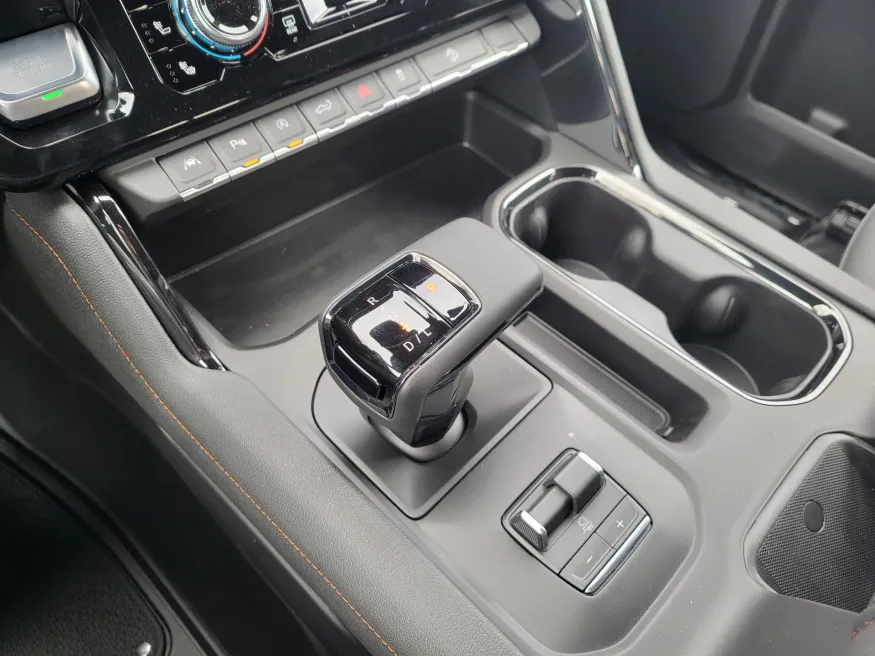 2026 GMC Sierra 1500 AT4 | Photo 18 of 27